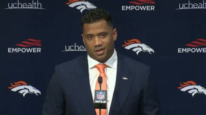 Russell Wilson Calls KC Chiefs, LV Raiders ‘Trash’ in Hilarious Schedule Video
Bloopers Also Featuring Peyton Manning