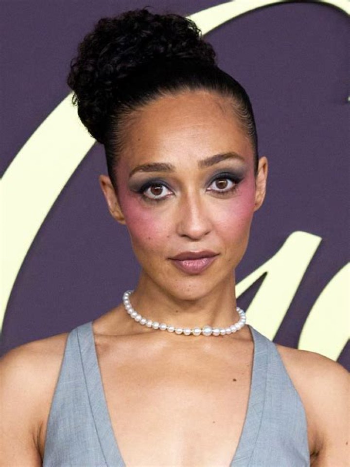 Ruth Negga StarBond