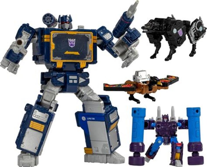 Ryan Andes as Soundwave in TRANSFORMERS - ROBOTS IN DISGUISE