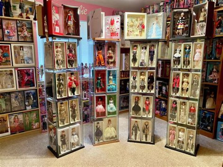 Santana collected the dolls over 50 years. Photo / Flickr, Alejandro De La Cruz