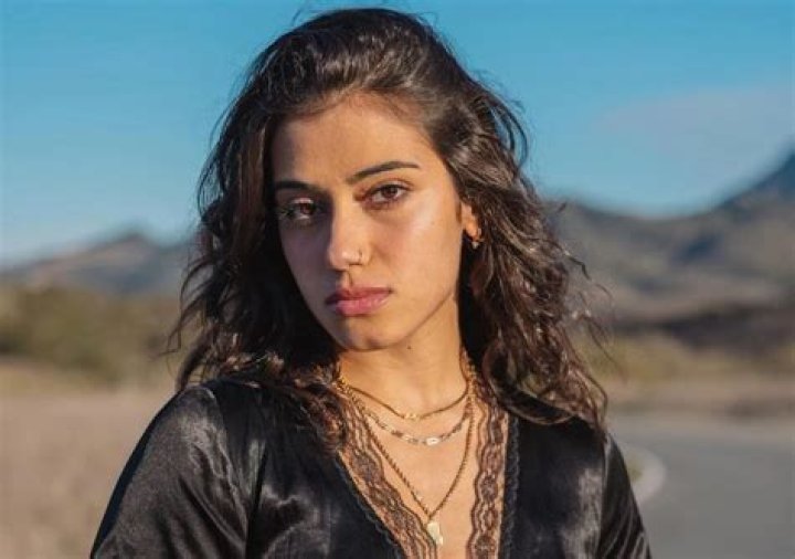 Sara Saffari Wiki, Bio Revealed Her Age, Husband, Height, & More
