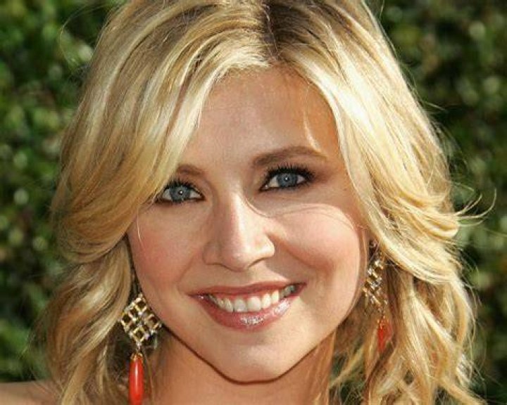 Sarah Chalke height