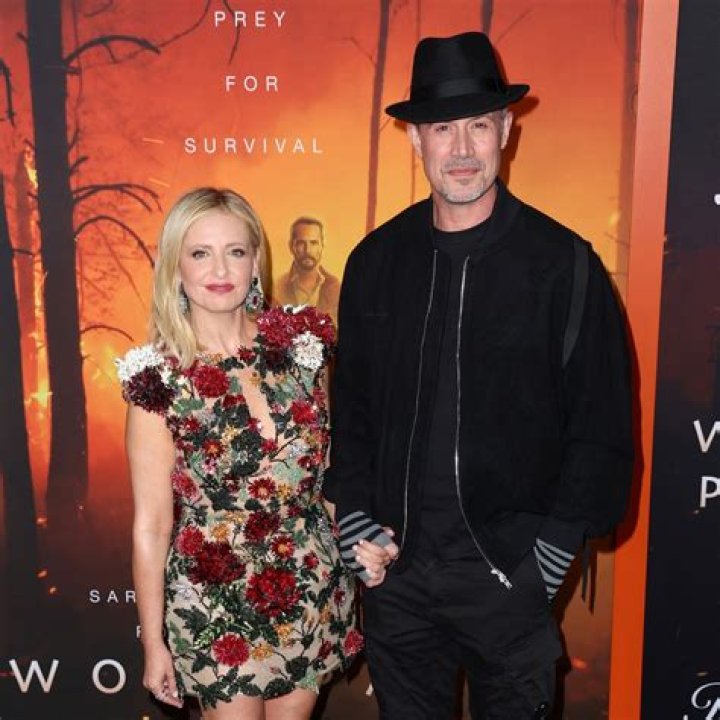 Sarah Michelle Gellar Shares Rare Pics with Freddie Prinze Jr. & Kids