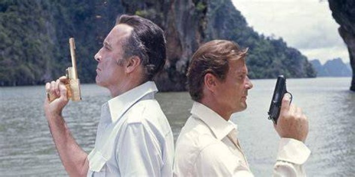 Scaramanga vs. Bond