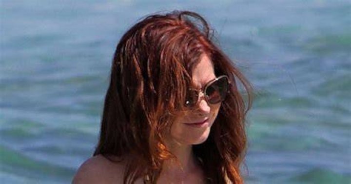 See Alyson Hannigan's Super Fit Bikini Body!