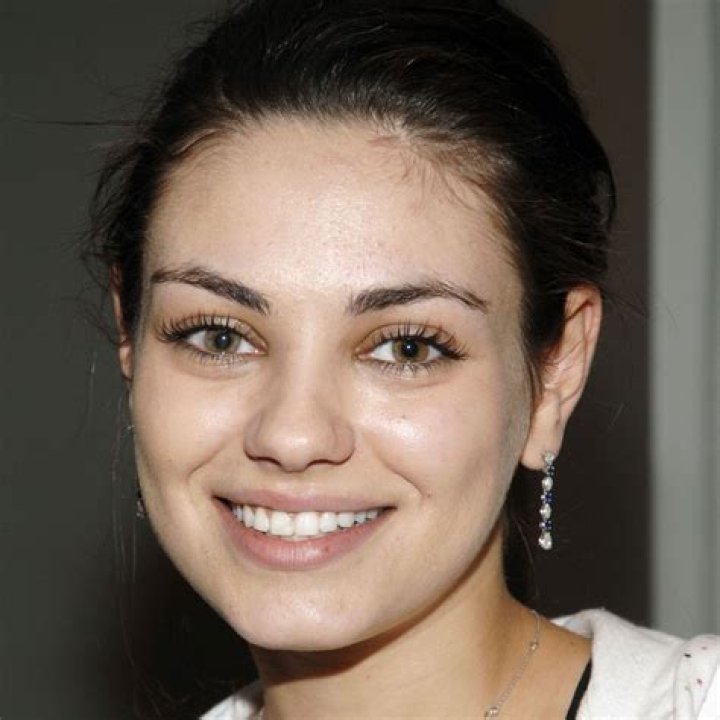 See Mila Kunis Without Makeup
