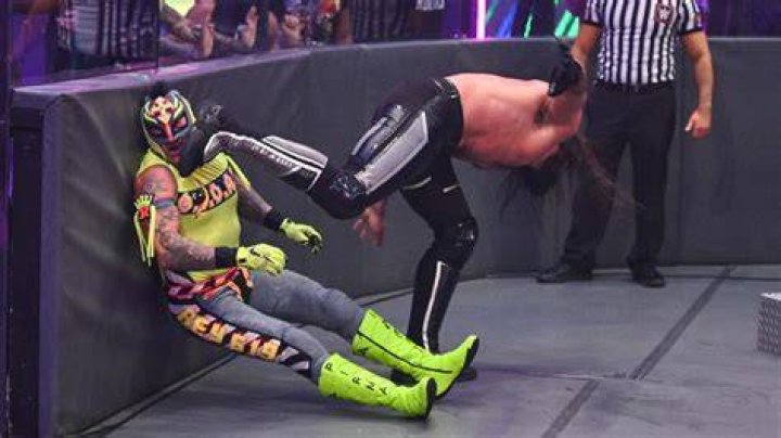 Seth Rollins vs Rey Mysterio Extreme Rules