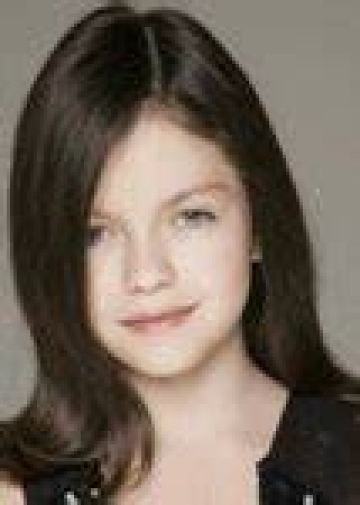 Shaula Ponce Fan Casting