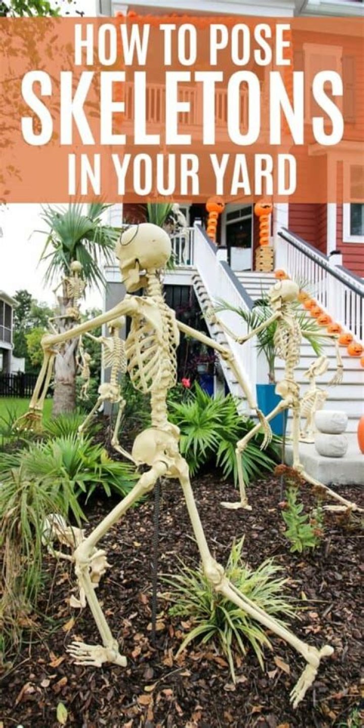 Skeletons at a bar in the video game Fallout 4.
