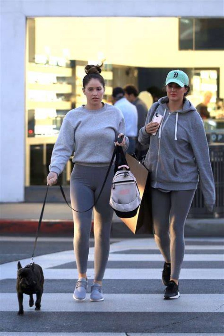 SOPHIA and OLIVIA PIERSON Out Shopping in Beverly Hills 12/01/2017