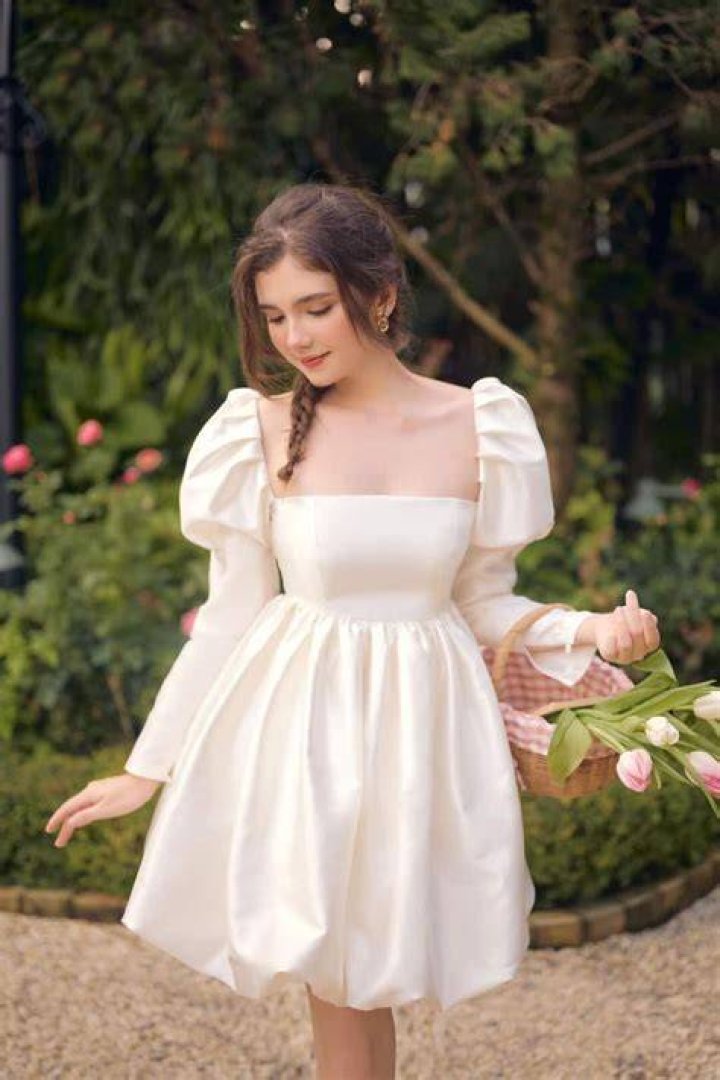 Square neckline mini with puff cutout sleeves