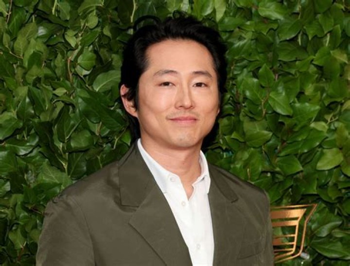 Steven Yeun age
