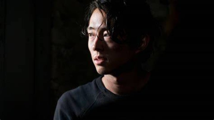 Steven Yeun as Glenn in Walking Dead and Lauren Cohan as Maggie in Dead City