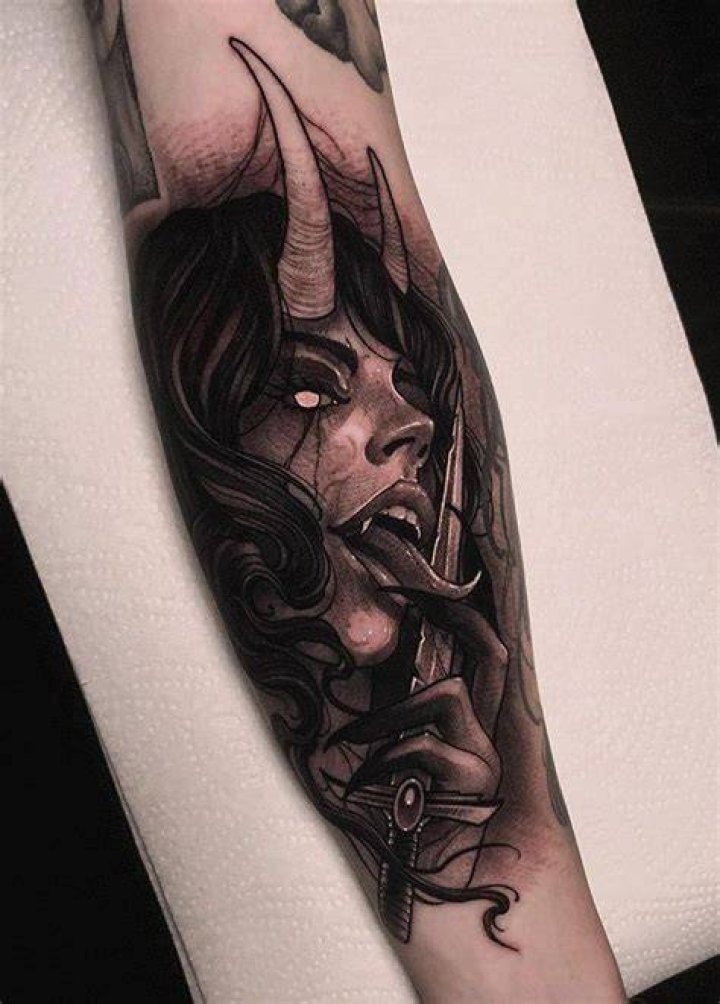 Succubus tattoo designs Idee per tatuaggi, Tatuaggi, Tatoo
