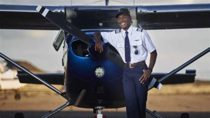 Talented 17-Year-Old Boy Gabriel Carothers Makes History as the Youngest Black Pilot in New Mexico