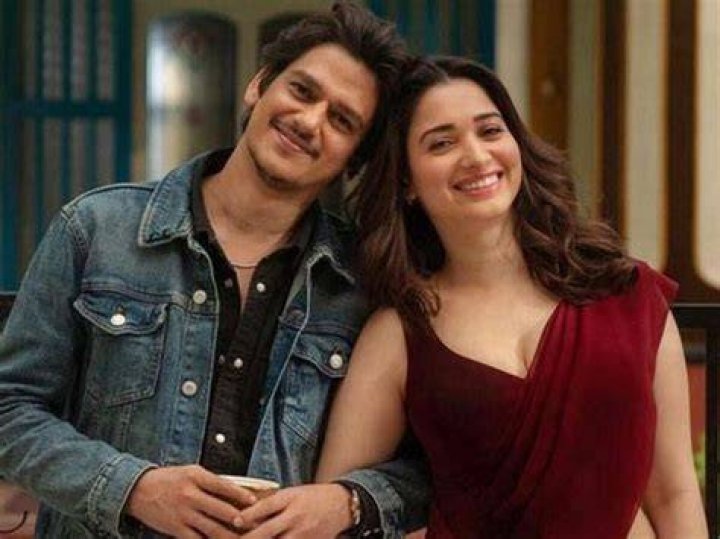 Tamannaah on her steamy scenes in Jee Karda KNOWtoWHERE (newsupdates)
