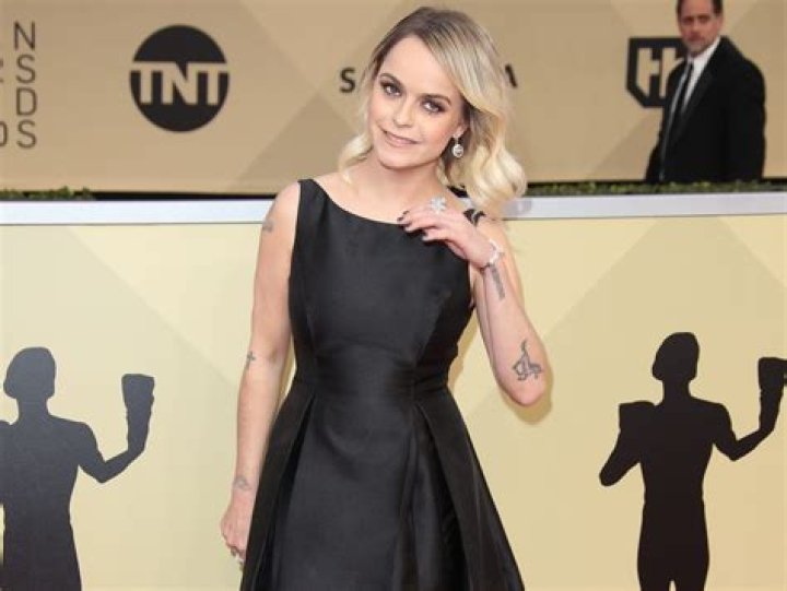 Taryn Manning Backtracks After Slamming Stylist Over $200 SAG Dress