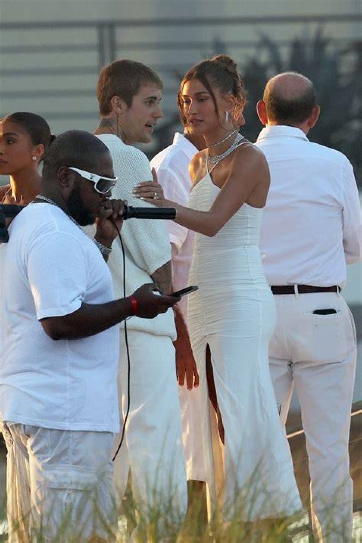Taylor Swift's Star-Studded 4th of July Party Makes a Comeback