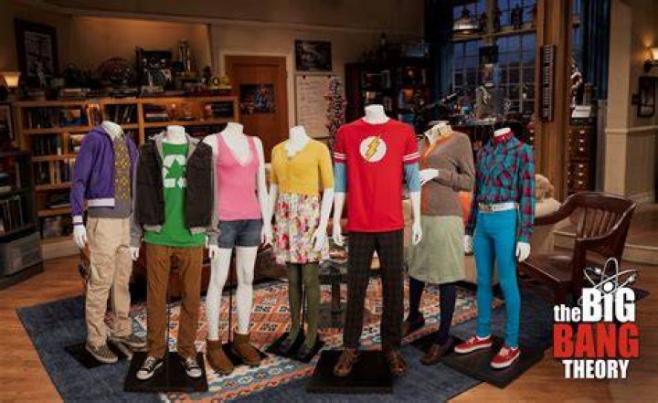 The Big Bang Theory Costume Piece That Simon Helberg Took From Set
