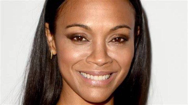 The DIY Hair Hack That Zoe Saldana Says Is A Family Tradition