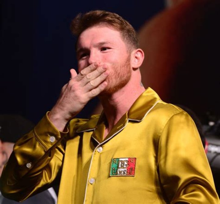 “The Face Looks Very Innocent”: Fans Left Awe-Struck as Canelo Alvarez Shares
Picture of Young Self Ahead of Fight Against Jermell Charlo