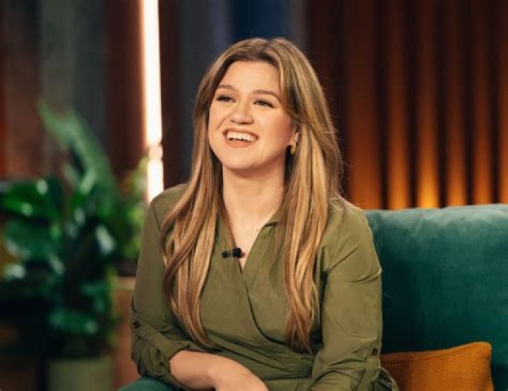 The Jaw-Dropping Amount Of Money Kelly Clarkson's Ex Is Asking For In Child Support
