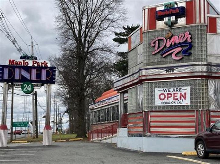 The Menlo Park Diner, Edison, New Jersey Route US1 southbo&hellip; Flickr