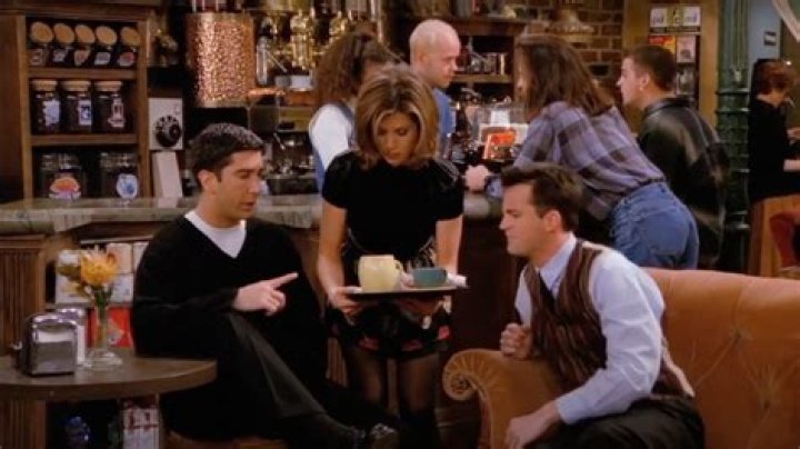The Pre-Fame Job Jennifer Aniston Had In Common With Her Friends Character Rachel Green
