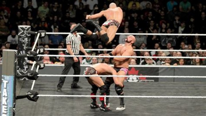 The Revival vs DIY (NXT Takeover Brooklyn II)