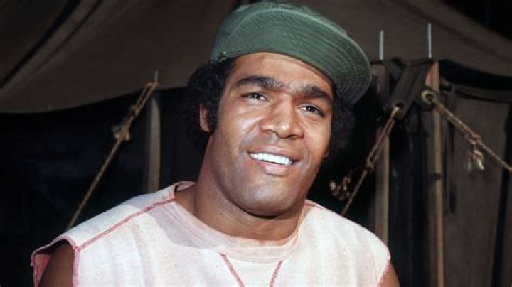 Timothy Brown, NFL star and &lsquo;MASH&rsquo; actor, dies at 82 KTLA
