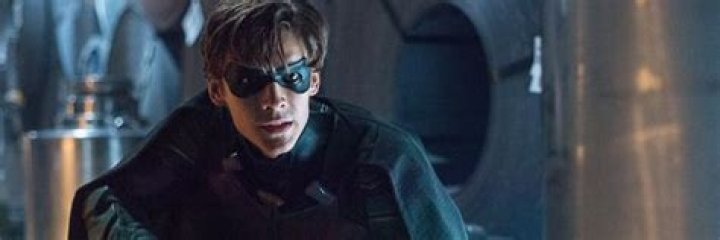 Titans season 2 Brenton Thwaites as Robin Dick Grayson, Iain Glen as Bruce Wayne Batman and Teagan Croft as Rachel Raven