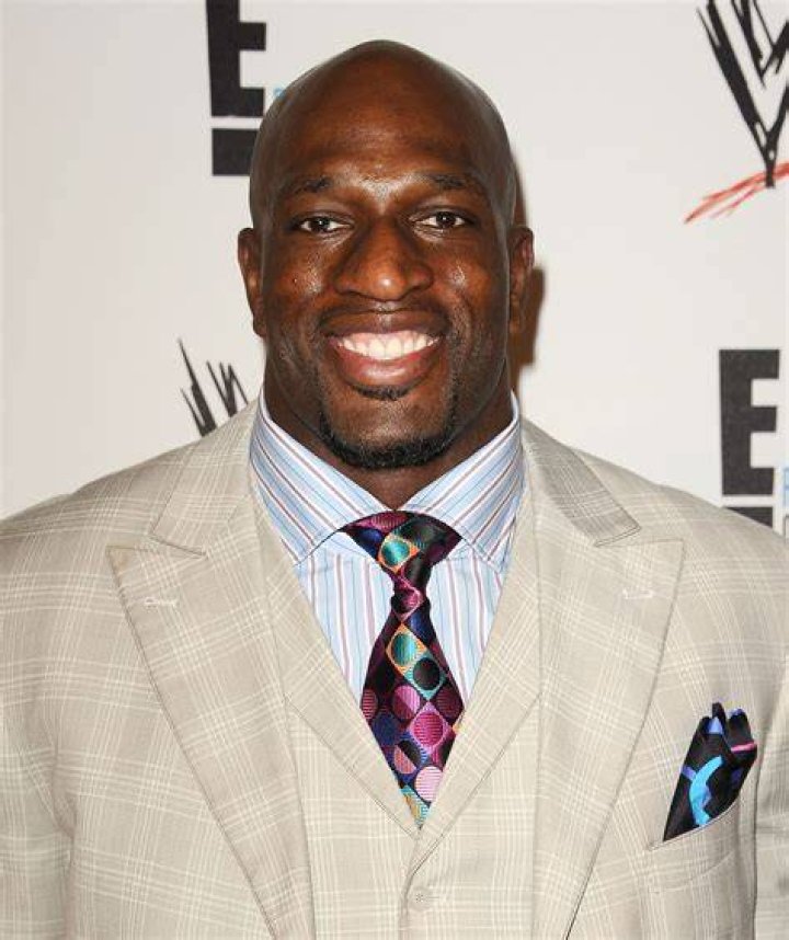 Titus O'Neil scare Seth Rollins