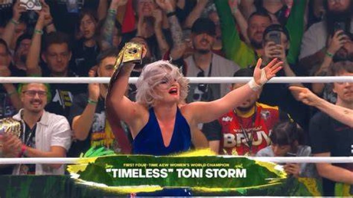 Toni Storm with the SWA Championship