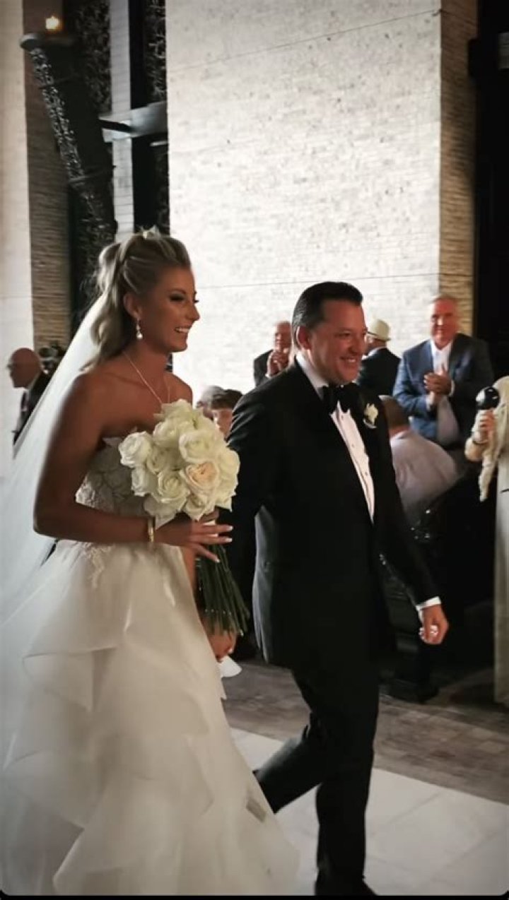 tony stewart wedding date Jeniffer Brennan