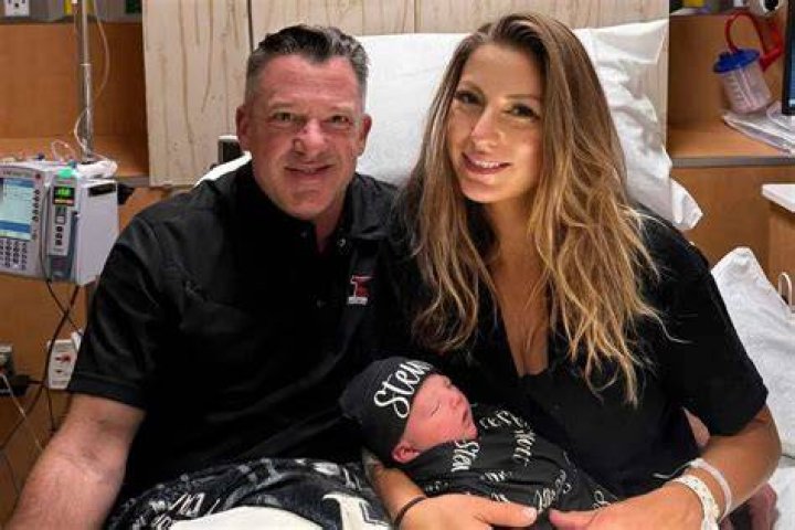 Tony Stewart's Daughter A Deep Dive Into Her Life And Legacy