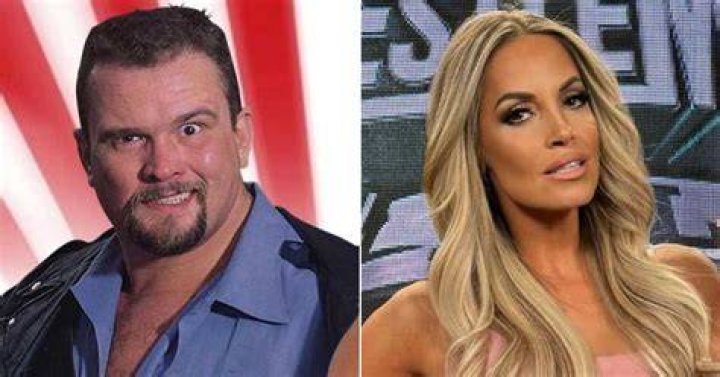 Trish Stratus barking
