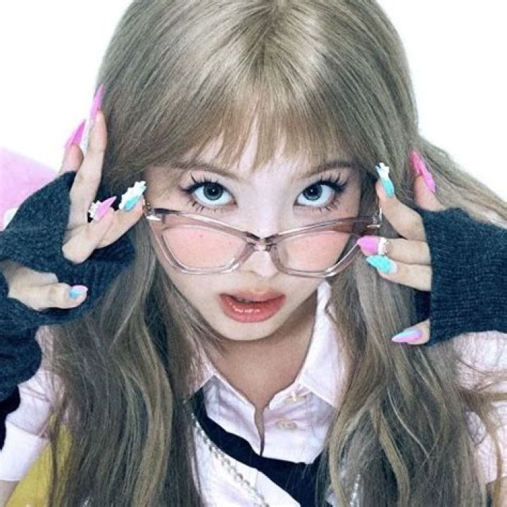 twice nayeon kpop girl pfp icon Insta Icon, Couple Goals Relationships