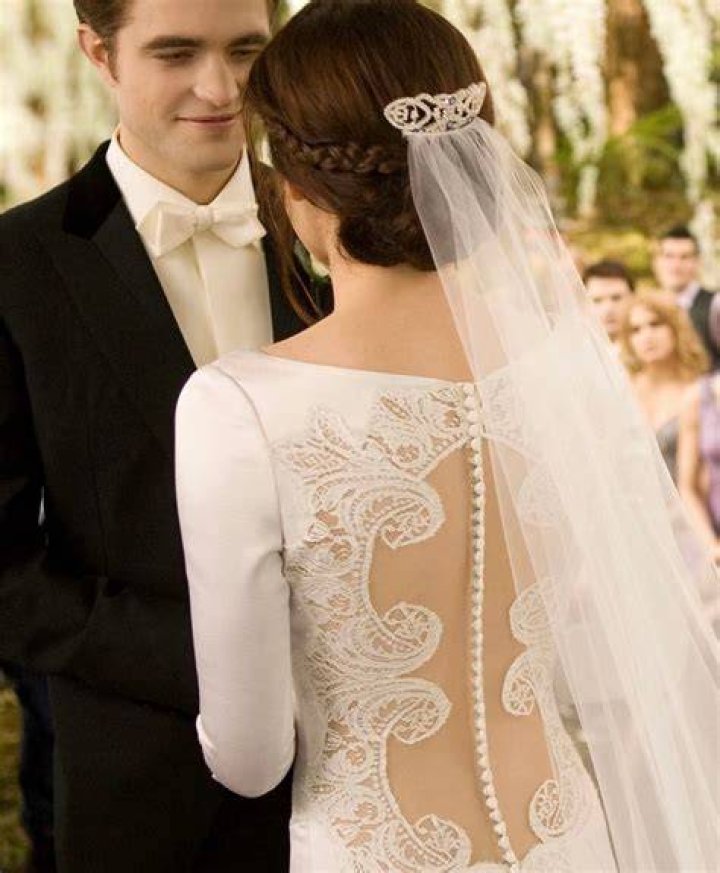 Twilight Wedding Dress Get the Look Sincerity wedding dress