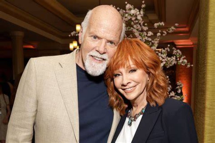 Understanding Reba Boyfriend: A Deep Dive Into Her Relationships And Life