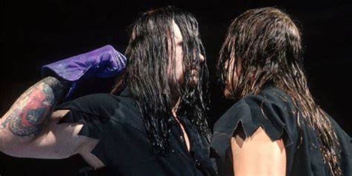 Undertaker taunts the fake Undertaker at SummerSlam 1994