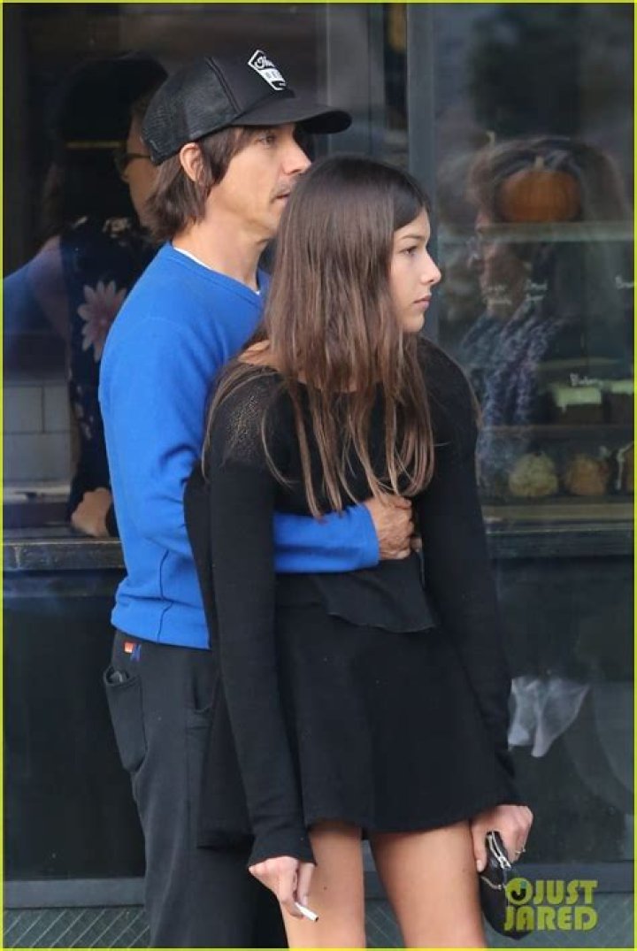 Unraveling The Mystery Of Anthony Kiedis' Vriendin In 2024