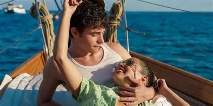 Vera talks to Raquel and Ares on her yacht in Through My Window: Across the Sea