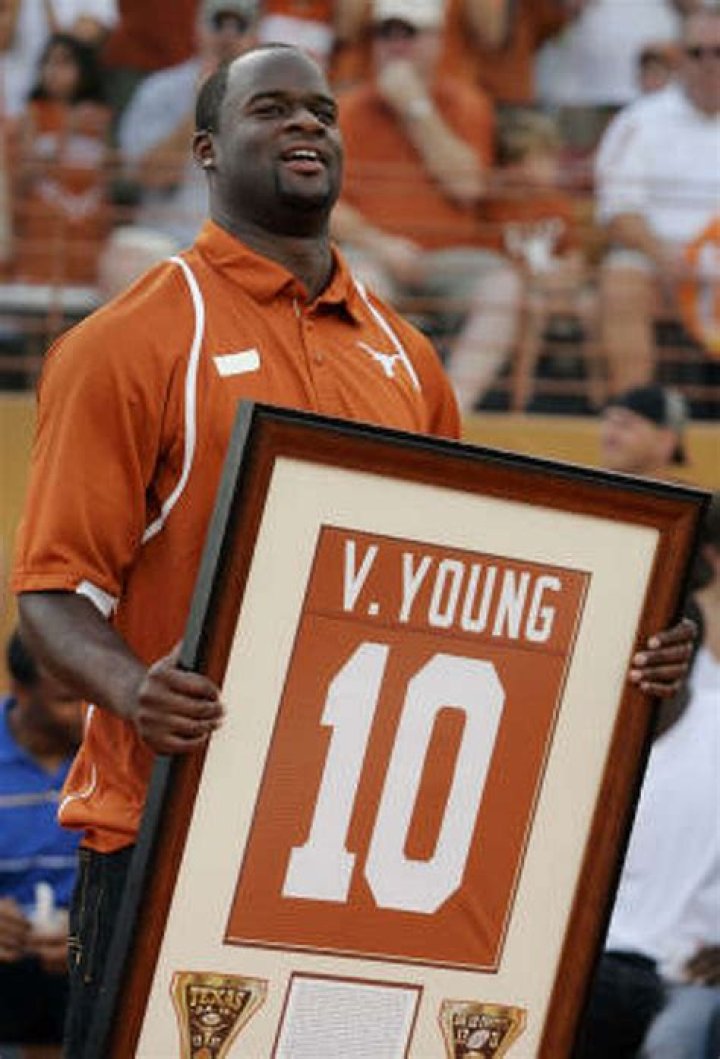 Vince Young files for bankruptcy seven years after 25million contract