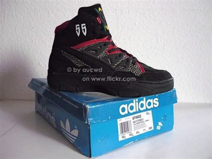 Vintage Adidas Dikembe Mutombo basketball shoes / Mens by