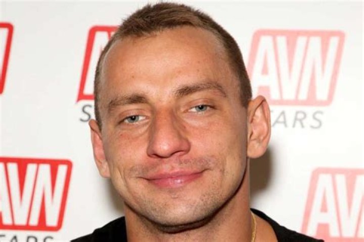 Vitaly Zdorovetskiy: age, parents, network, arrested, movies, profiles, net worth