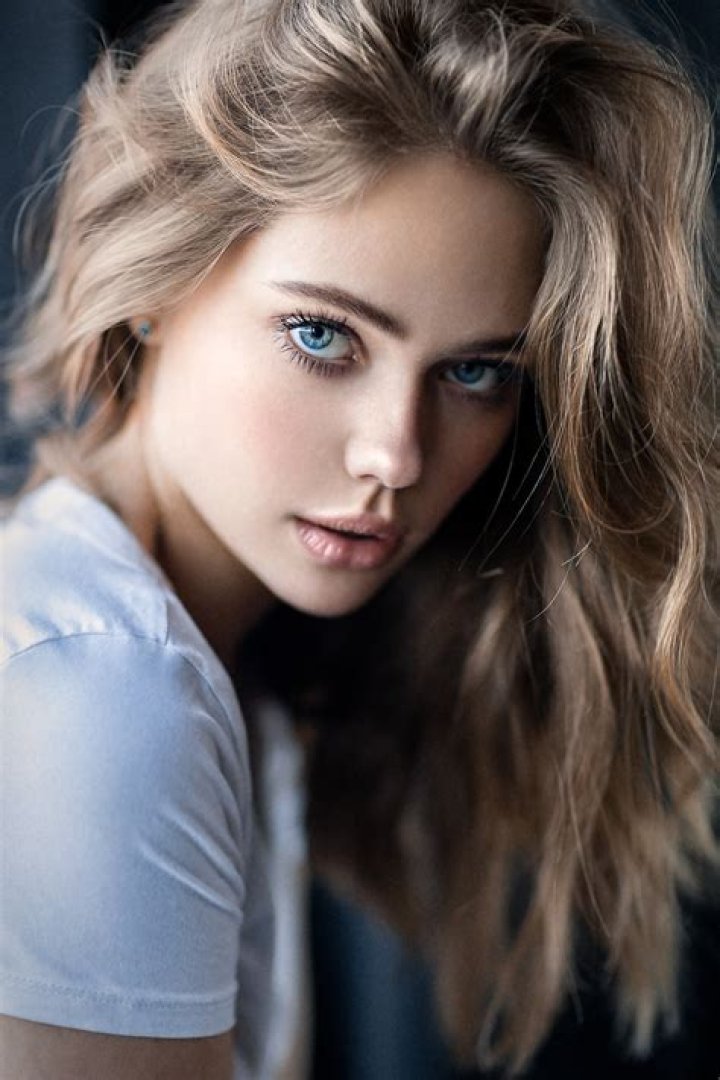 Wallpaper portrait display, face, blonde, looking at viewer, model
