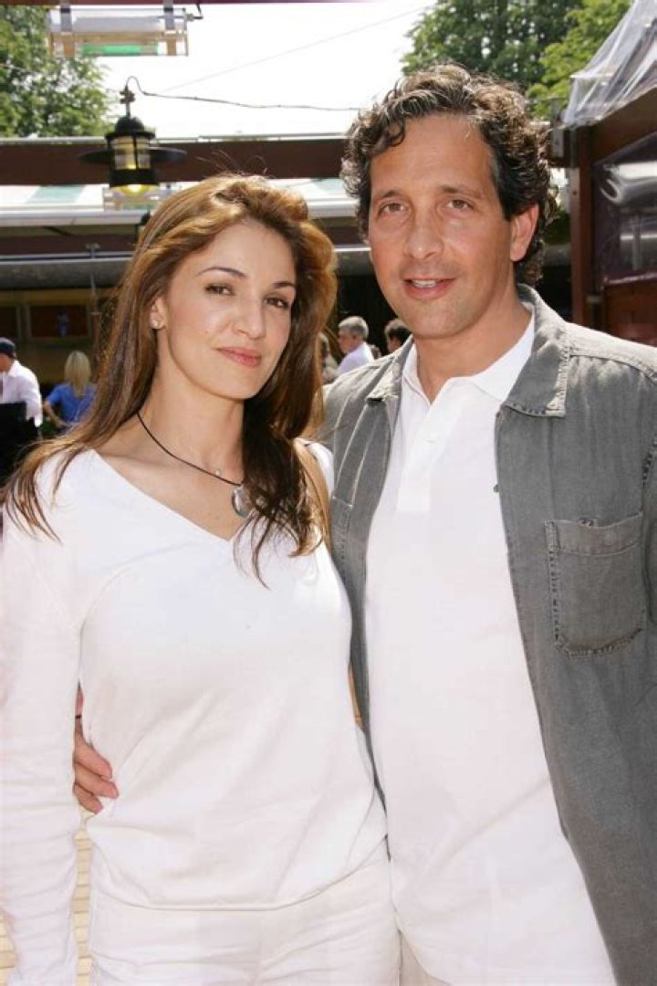 What is Cylia Chasman famous for and where does she live?