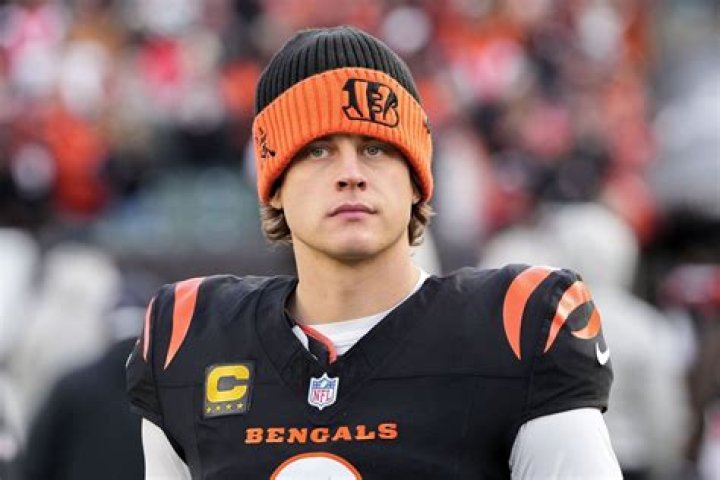 Who are Joe Burrow's brothers?
