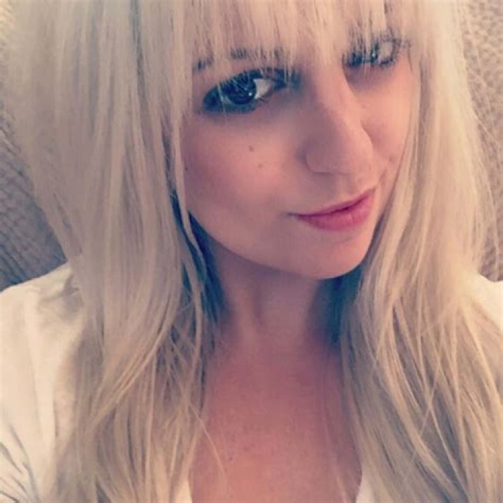 Who Is Alex Hall ExHusband? About Their Children