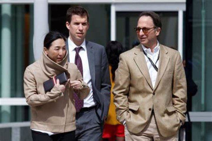 Who Is Andrew Weissmann Wife? Meet Wife Debra Weissman, Family And Net